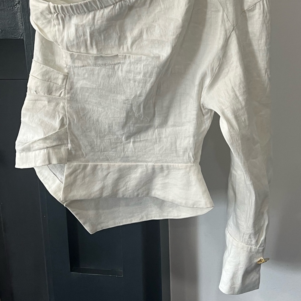 One shoulder Top - Picture 2 of 5